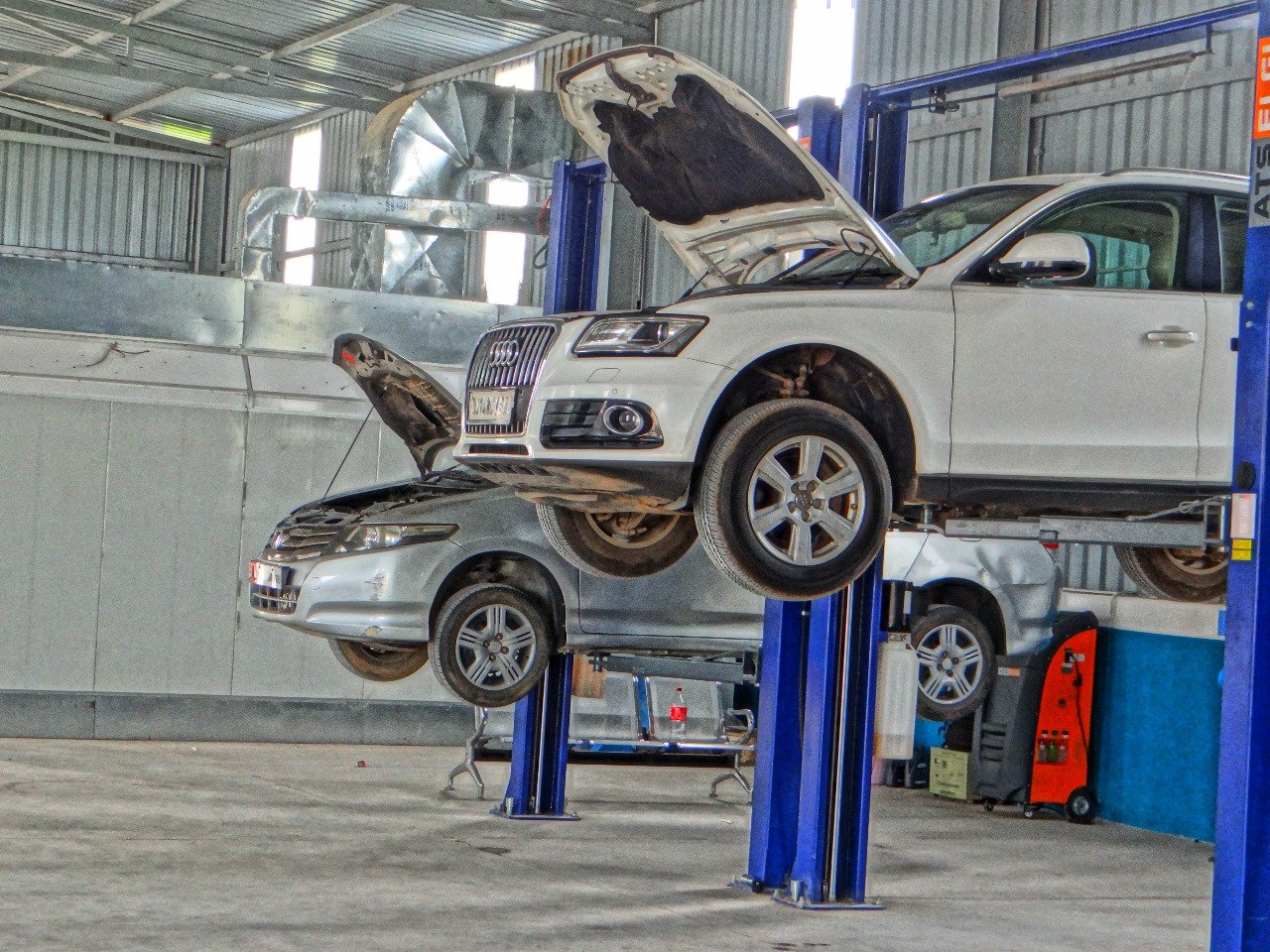 Reha Autotech Workshop Image